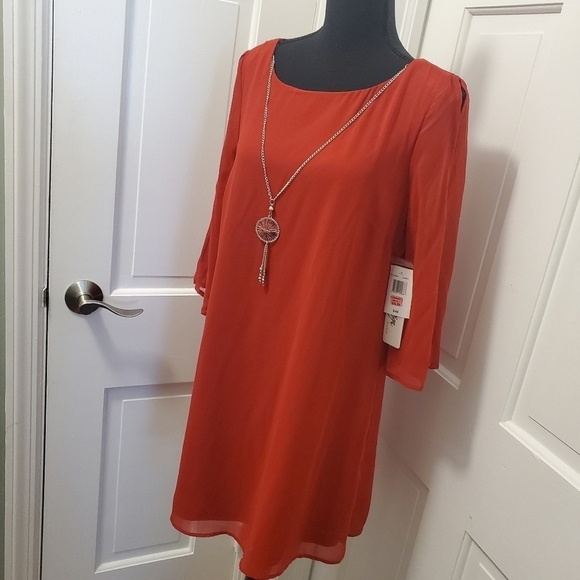NWT Love Reign Shift Dress Size Large, lightweight cold shoulder - Picture 2 of 13